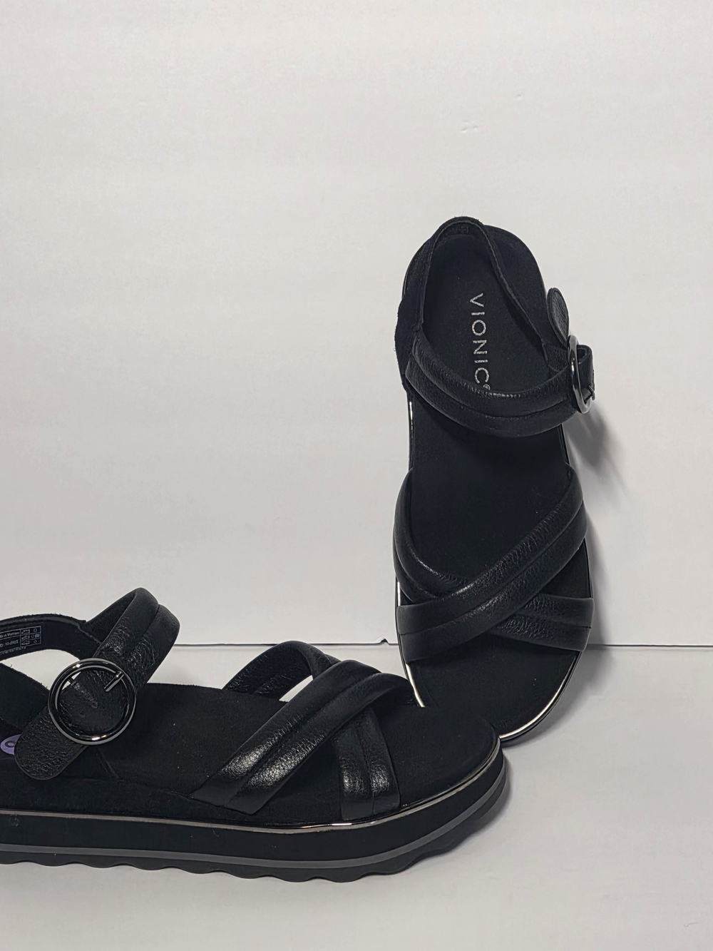 Vionic Reyna Black Leather Flatform Sandals Size 8 Orthotic Comfort NWOB